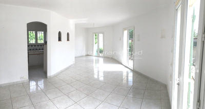 Villa - 95 m² - 4 pièces