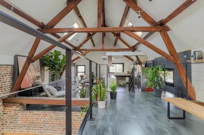 Maison - 395 m² - 9 pièces