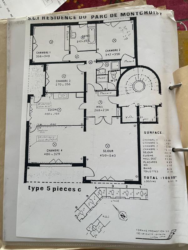 Appartement - 108 m² - 5 pièces