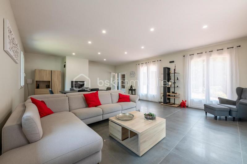 Maison d'architecte - 202 m² - 8 pièces