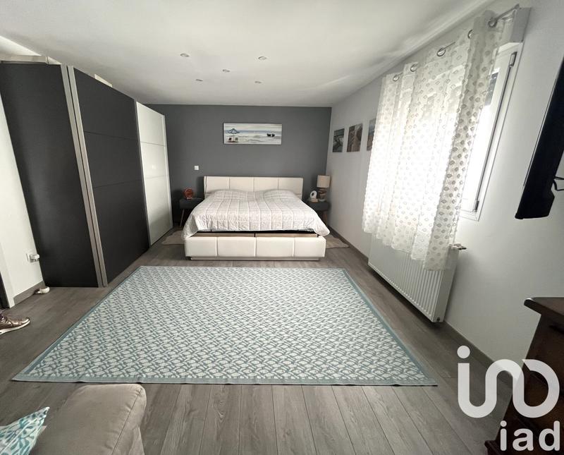 Maison - 205 m² - 5 pièces