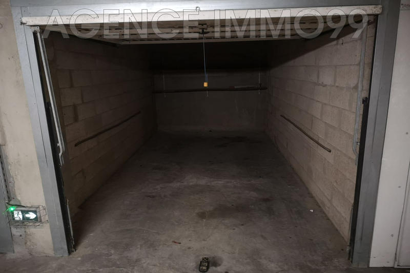 Parking / Garage - 13 m²