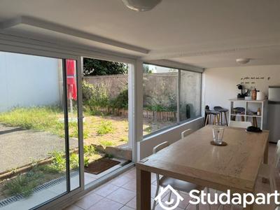 Chambre - 96 m² - 1 pièce