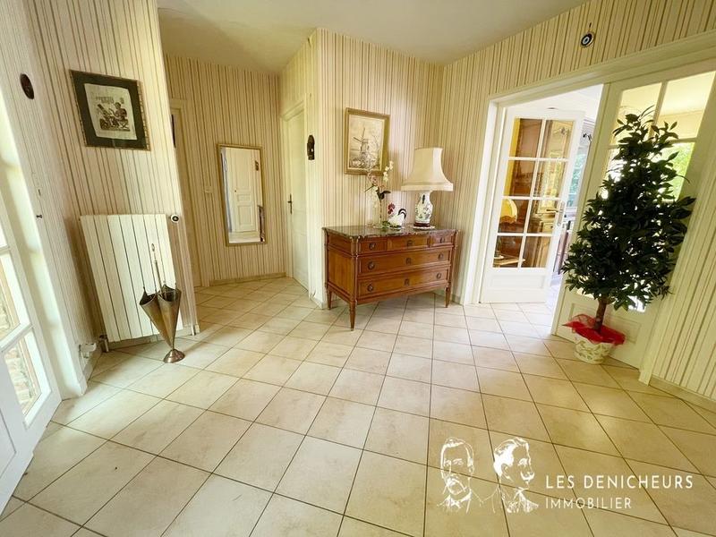 Maison - 174 m² - 5 pièces