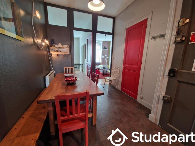 Appartement - 90 m² - 4 pièces