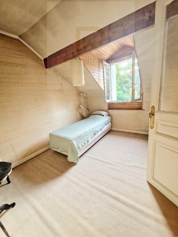 Maison - 138 m² - 7 pièces