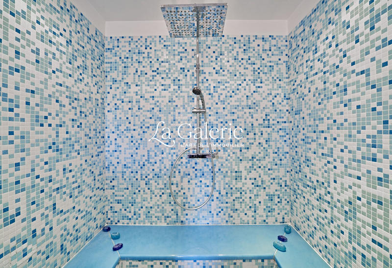 Villa - 430 m² - 13 pièces