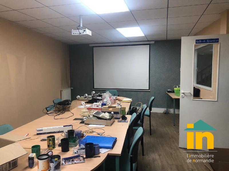 Local commercial - 570 m² - 15 pièces