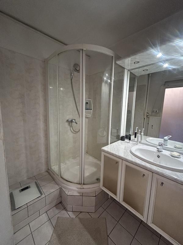 Appartement - 120 m² - 6 pièces