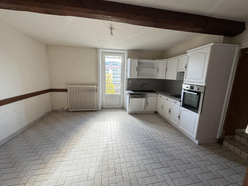 Maison - 95 m² - 6 pièces