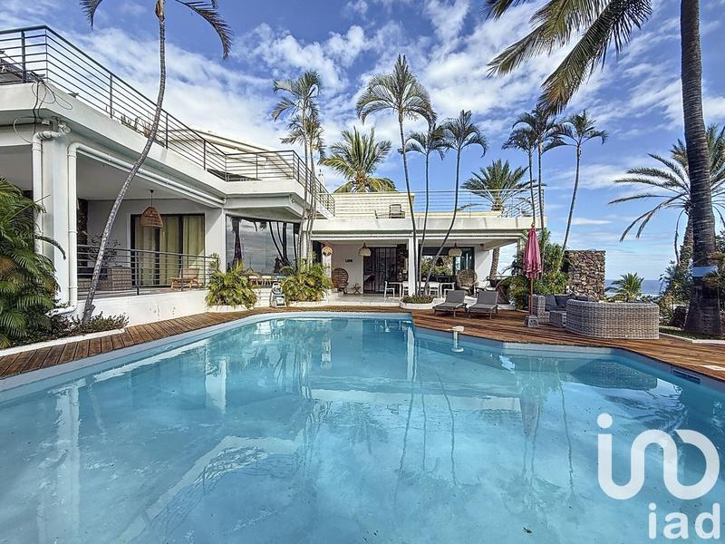 Maison - 470 m² - 14 pièces