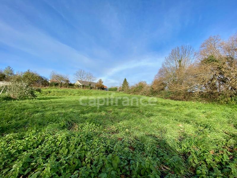 Terrain constructible - 1 352 m²