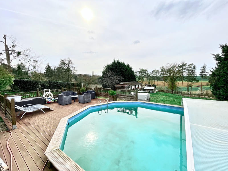 Maison - 140 m² - 6 pièces