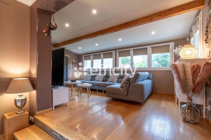 Pavillon - 137 m² - 6 pièces