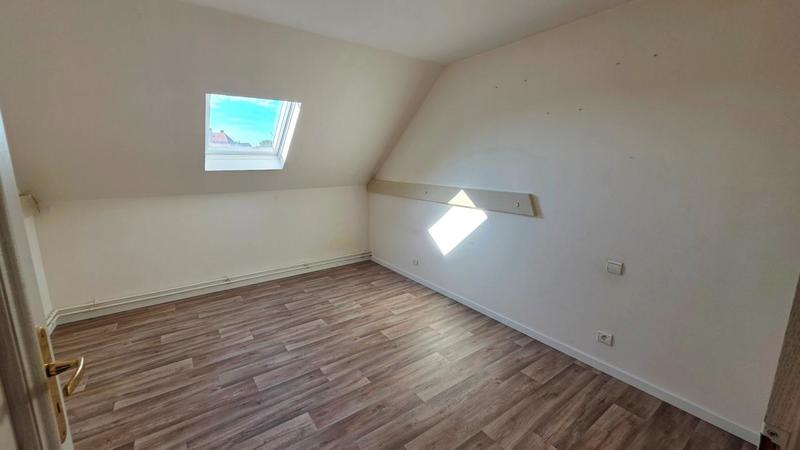 Maison - 250 m² - 7 pièces