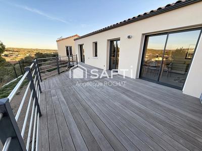 Maison - 90 m² - 3 pièces