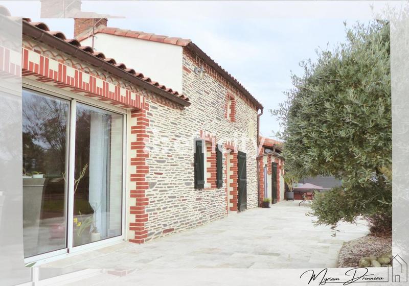 Longère - 137 m² - 5 pièces