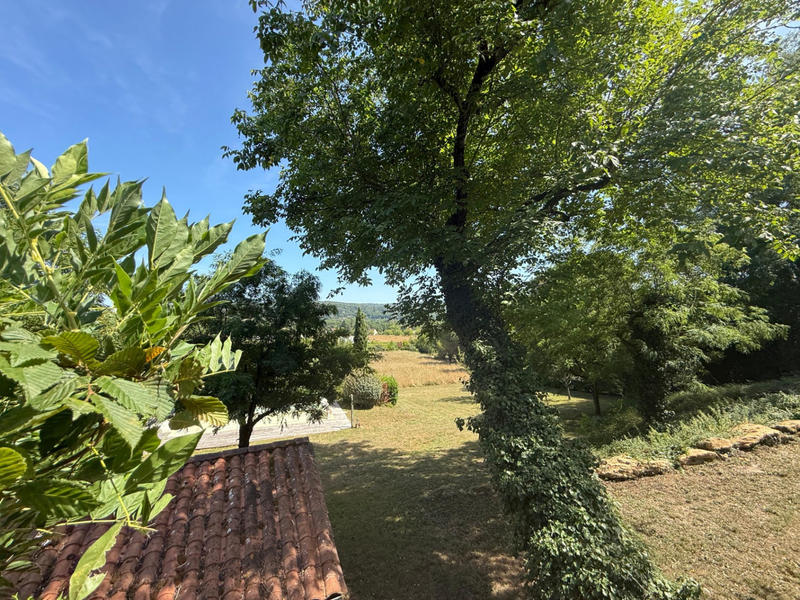 Propriété - 201 m² - 6 pièces