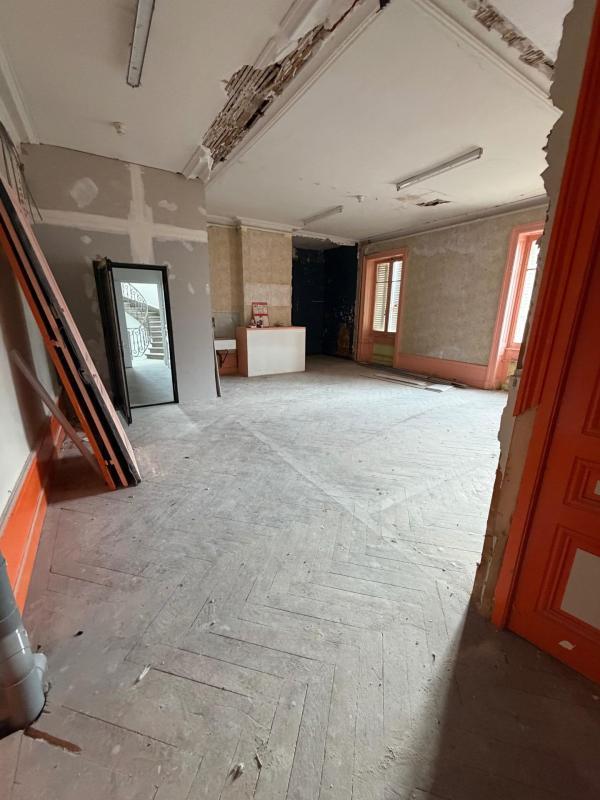 Appartement - 126 m² - 6 pièces