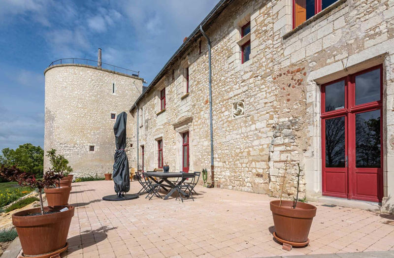 Château - 667 m² - 10 pièces