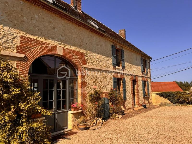 Propriété - 265 m² - 12 pièces