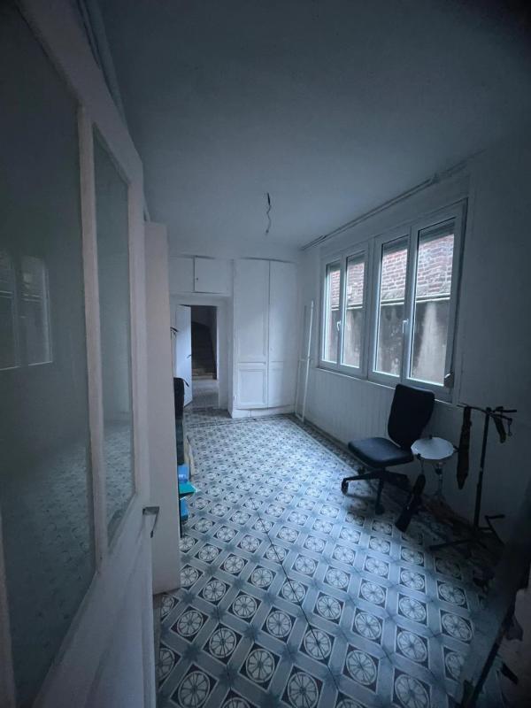 Maison - 238 m² - 11 pièces