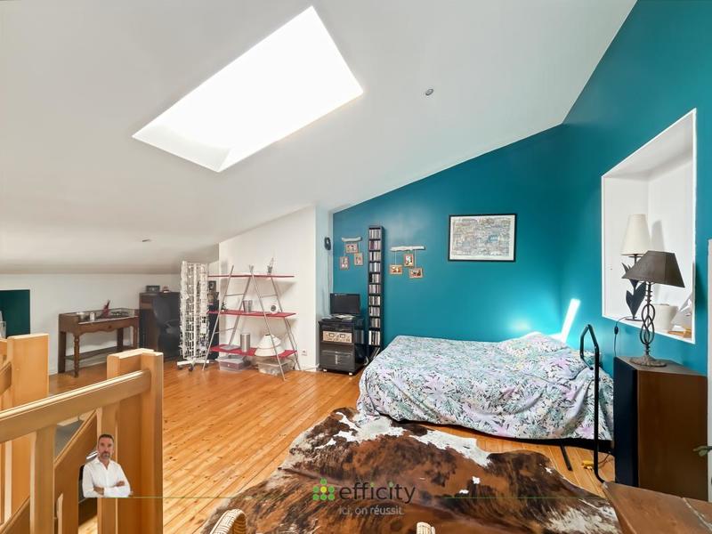 Maison - 110 m² - 5 pièces