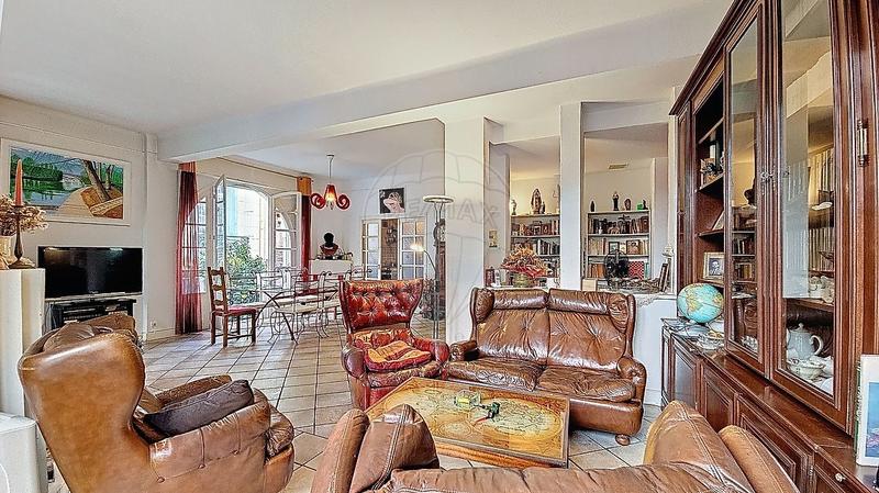 Maison de ville - 170 m² - 7 pièces