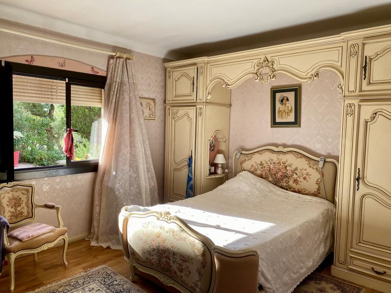 Maison - 180 m² - 4 pièces