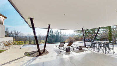 Maison - 235 m² - 6 pièces