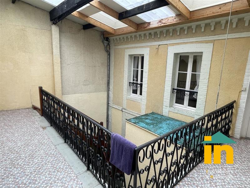 Appartement - 245 m² - 10 pièces