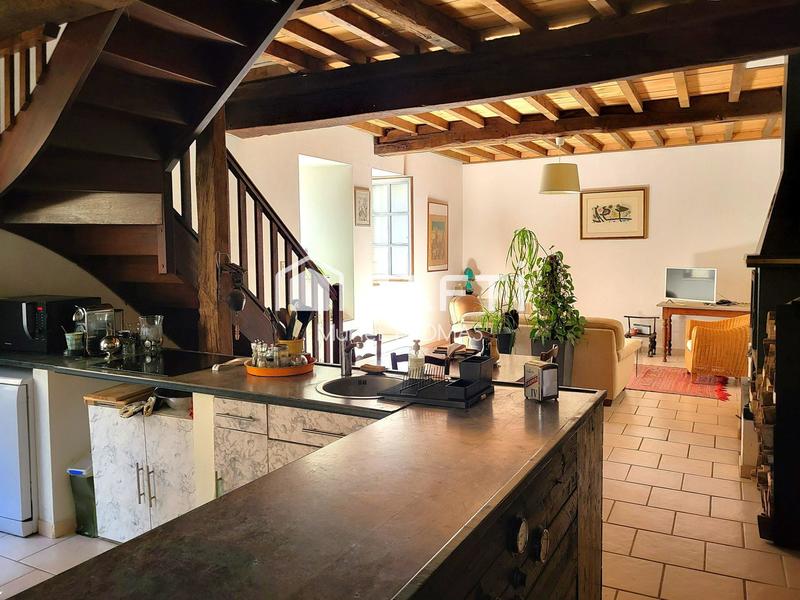 Duplex - 111 m² - 4 pièces