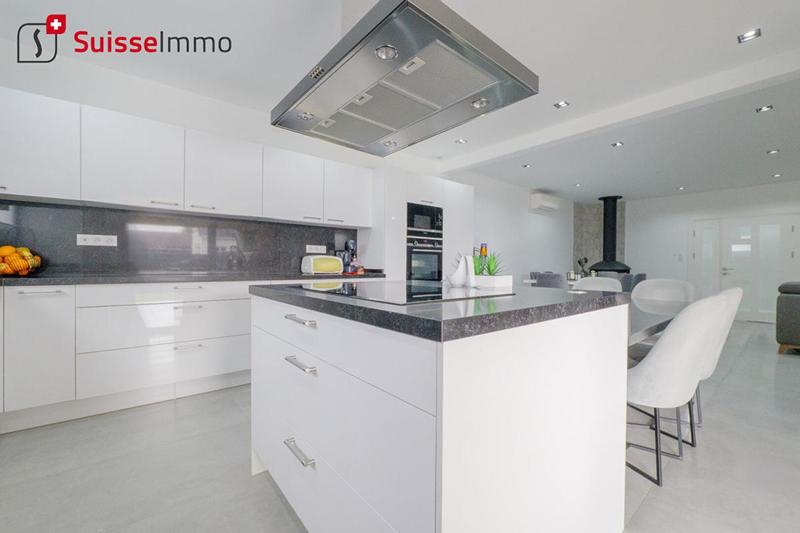 Maison - 195 m² - 7 pièces