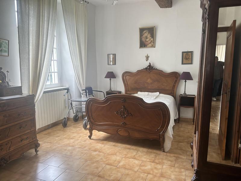 Maison de village - 262 m² - 10 pièces