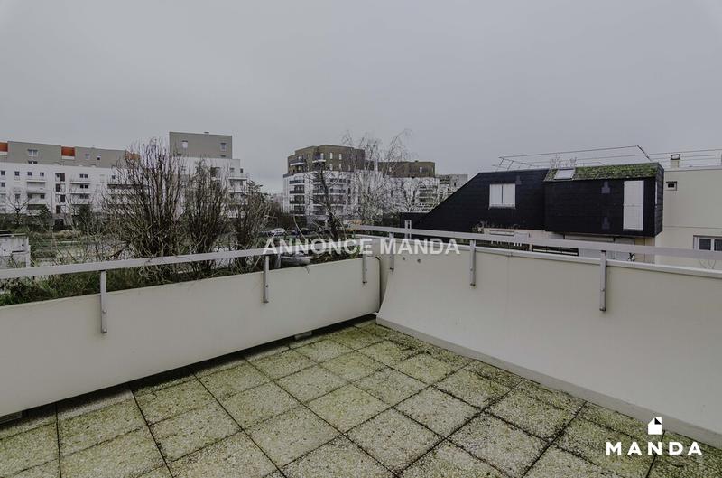 Chambre - 11 m² - 4 pièces