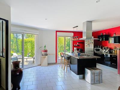 Maison - 81 m² - 5 pièces