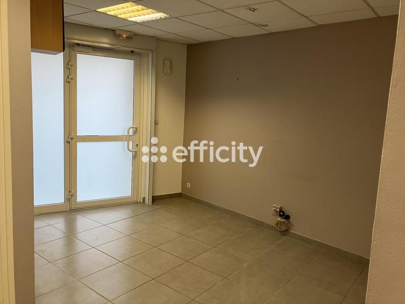 Maison - 211 m² - 11 pièces