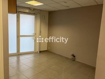 Maison - 211 m² - 11 pièces