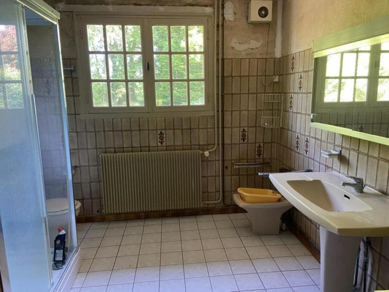 Propriété - 5 000 m² - 9 pièces