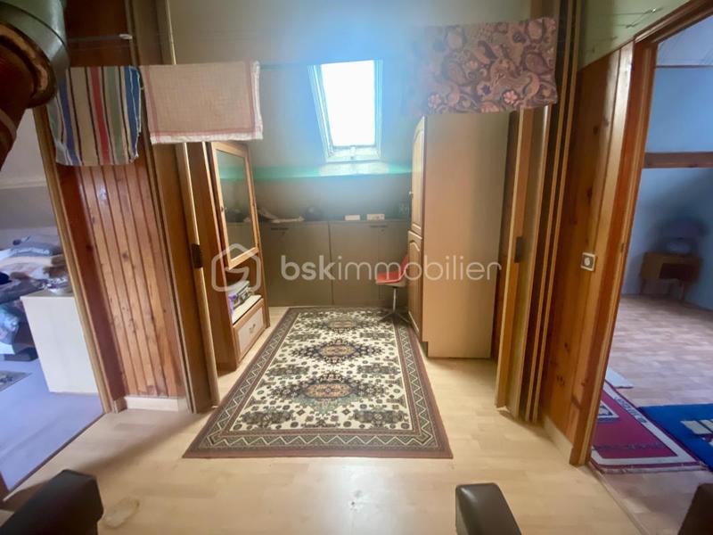 Maison - 99 m² - 5 pièces