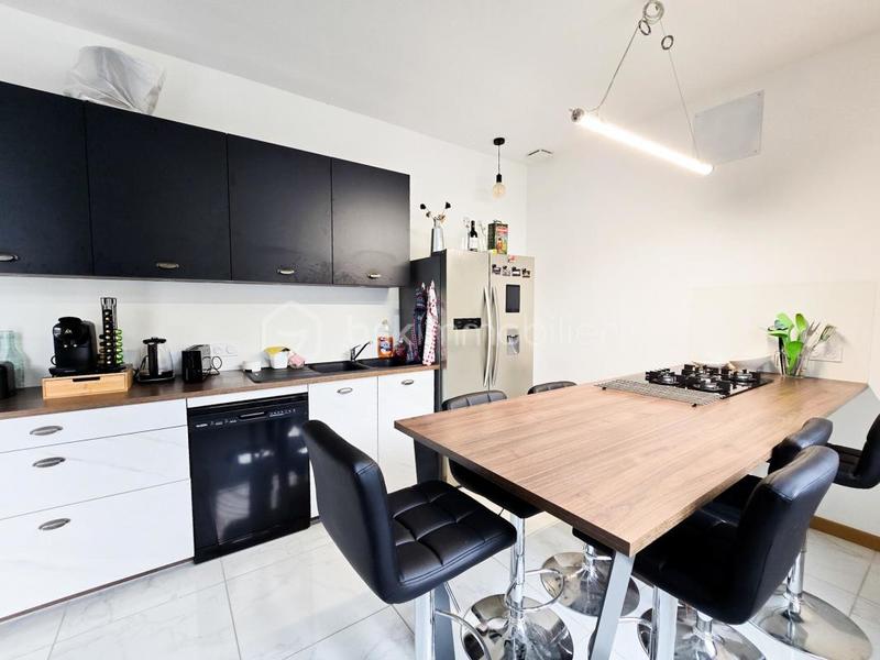 Appartement - 100 m² - 4 pièces