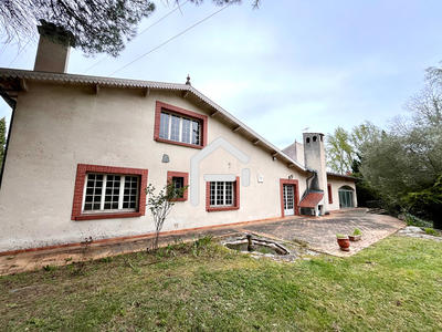 Maison - 307 m² - 6 pièces