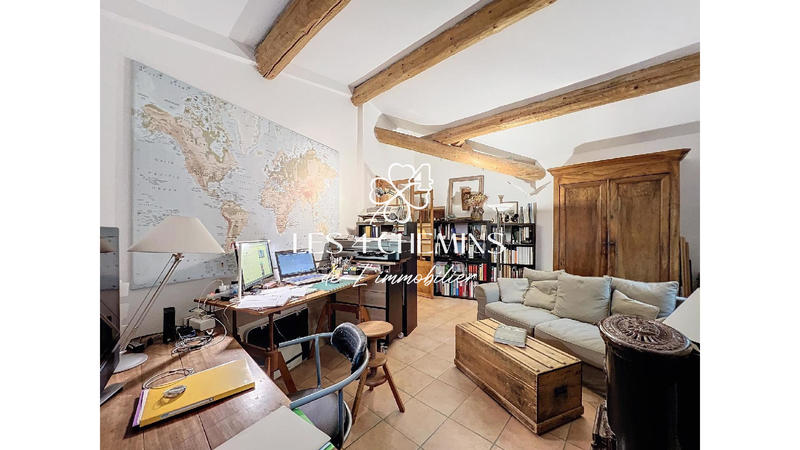 Maison - 185 m² - 7 pièces