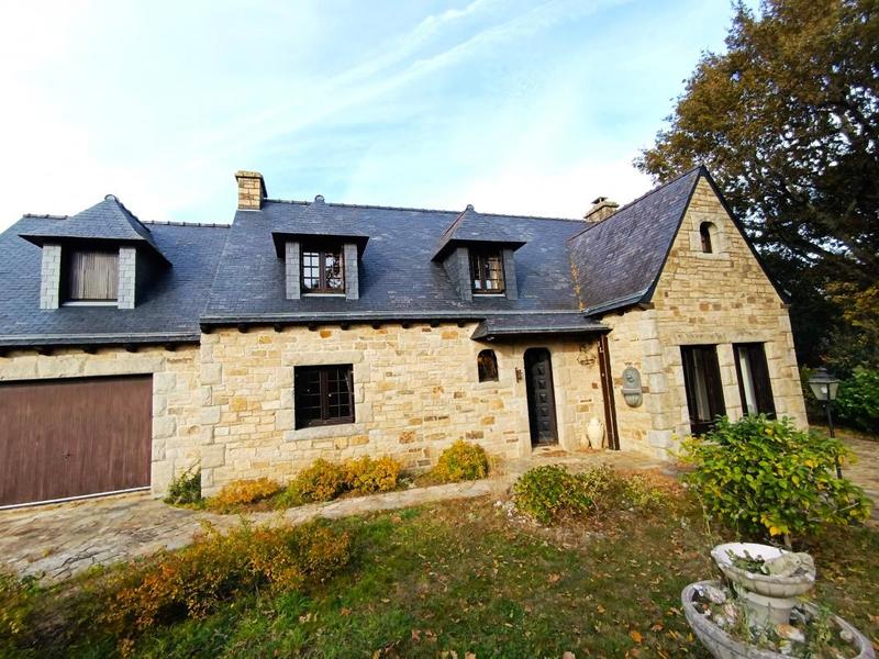 Maison - 205 m² - 5 pièces