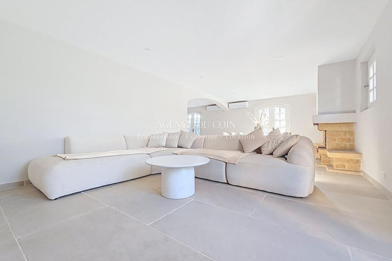 Maison - 143 m² - 5 pièces