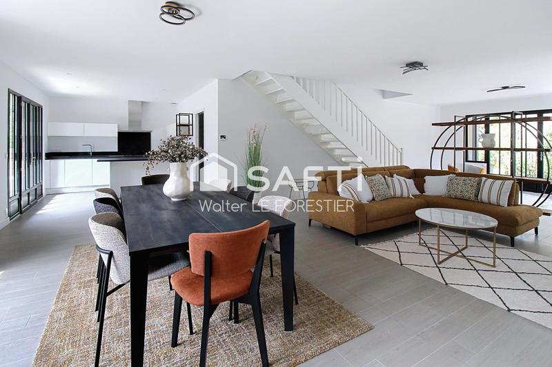 Maison - 156 m² - 6 pièces