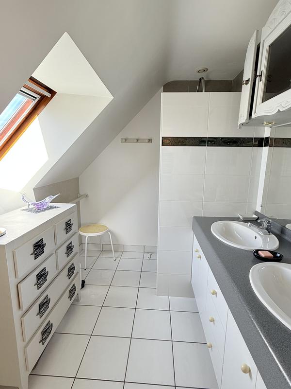 Maison - 152 m² - 7 pièces