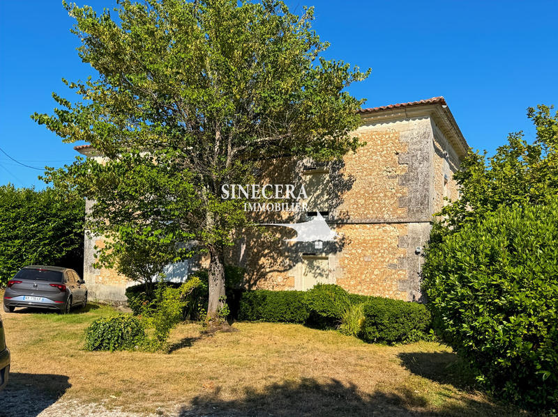 Maison - 260 m² - 9 pièces