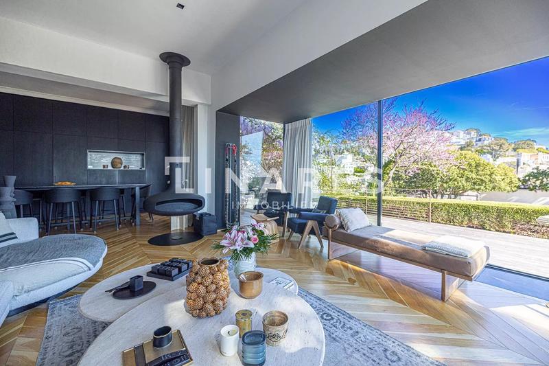 Villa - 250 m² - 5 pièces