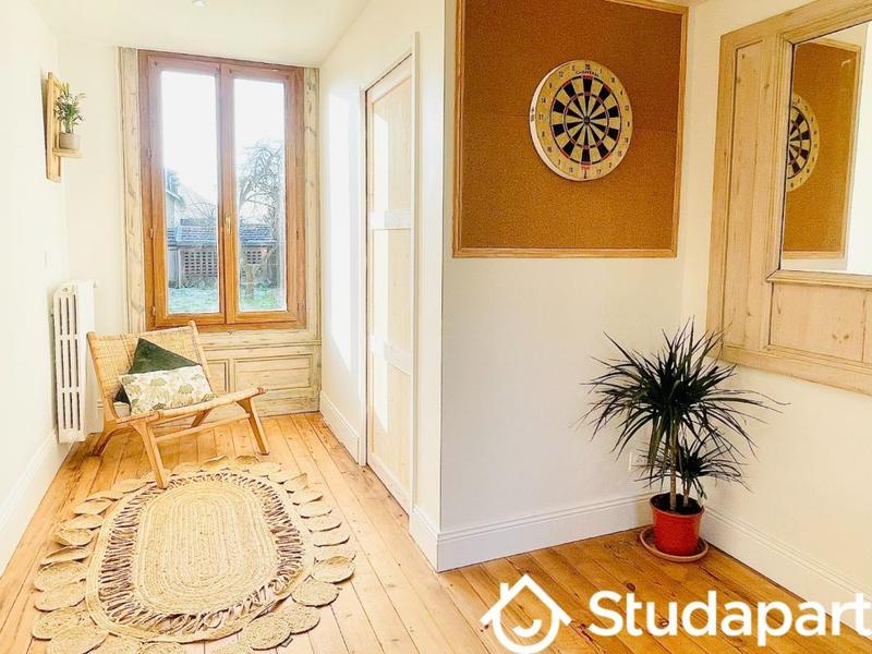 Chambre - 10 m² - 1 pièce